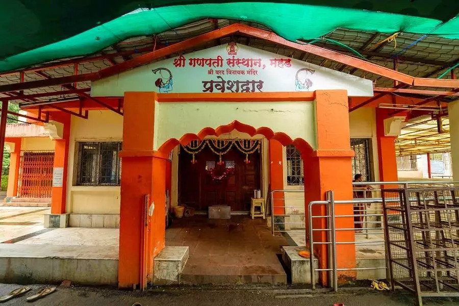 Visit Mahad and Pali - Departure from Nashik