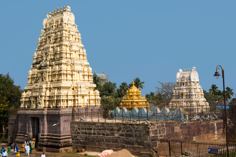 Day 12–13: Mallikarjuna Jyotirlinga Darshan